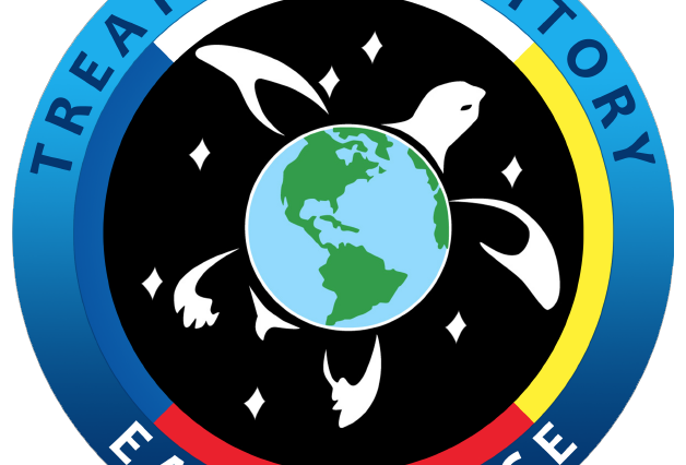 The Earth Lodge Logo